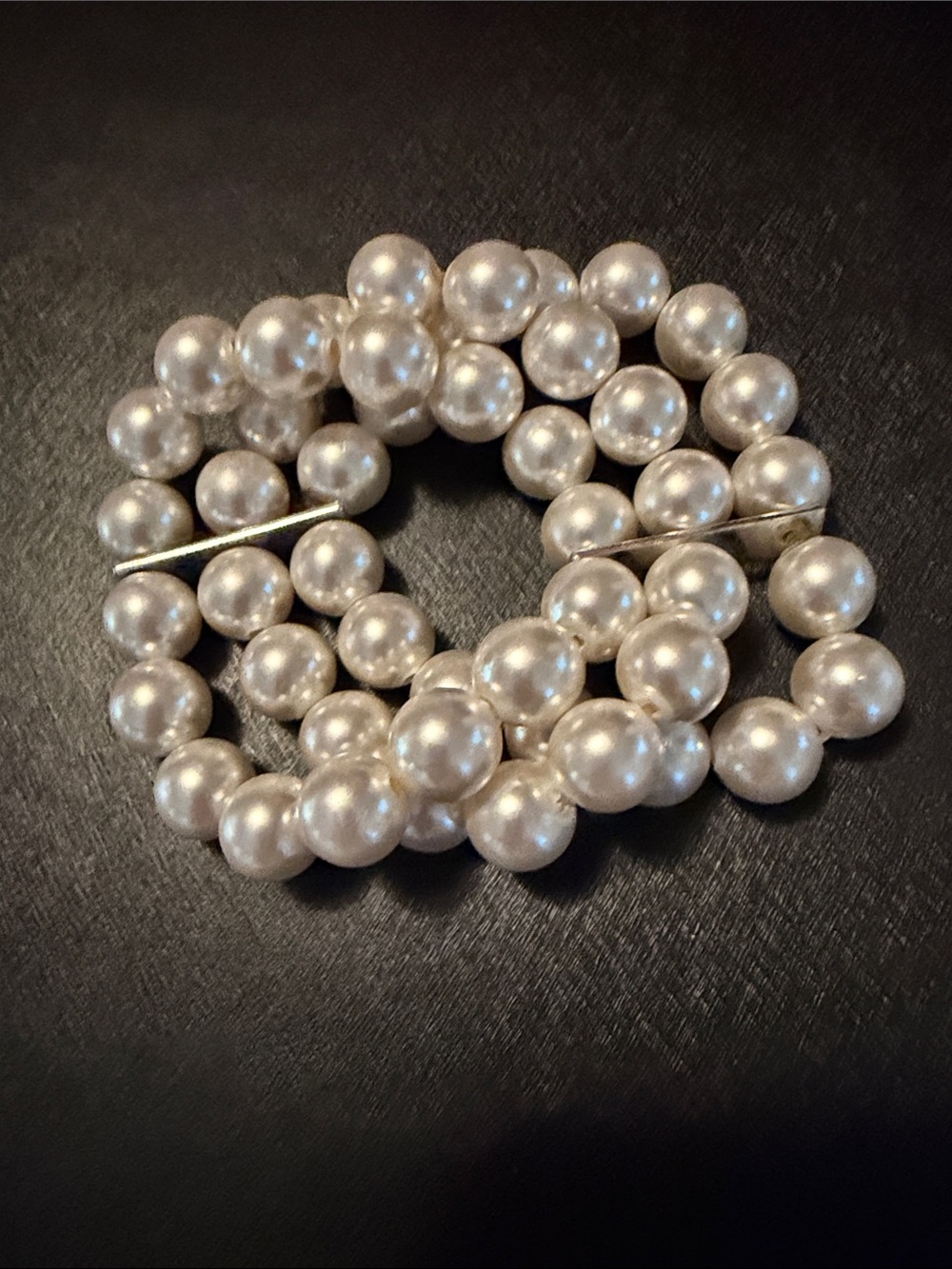 Classic costume Pearl Multi-Strand bracelet in White